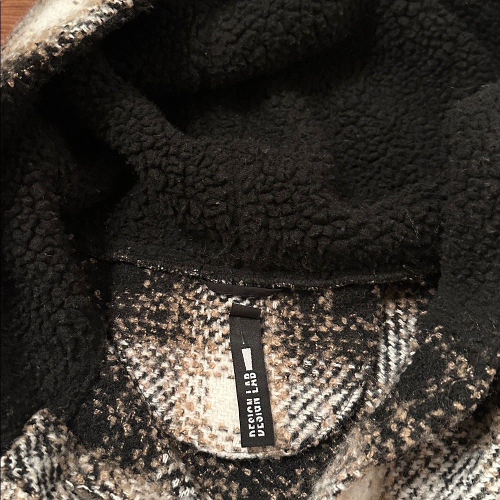 Design Lab fall shacket. Large - Picture 4 of 6